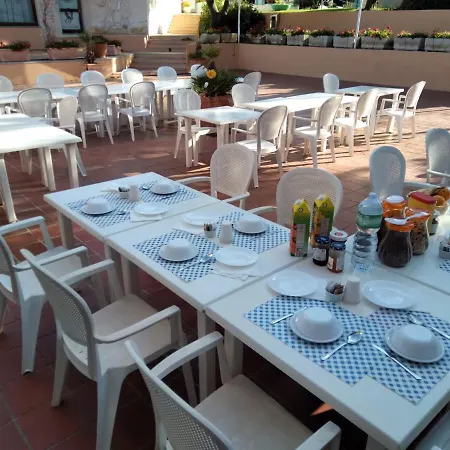 فندق Porto Puddu - Il Nido Dei Gabbiani 3*