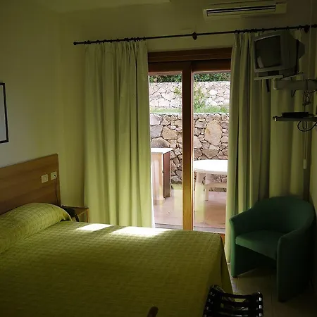 Porto Puddu - Il Nido Dei Gabbiani Hotel 3*