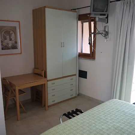 Hotel Porto Puddu - Il Nido Dei Gabbiani 3*